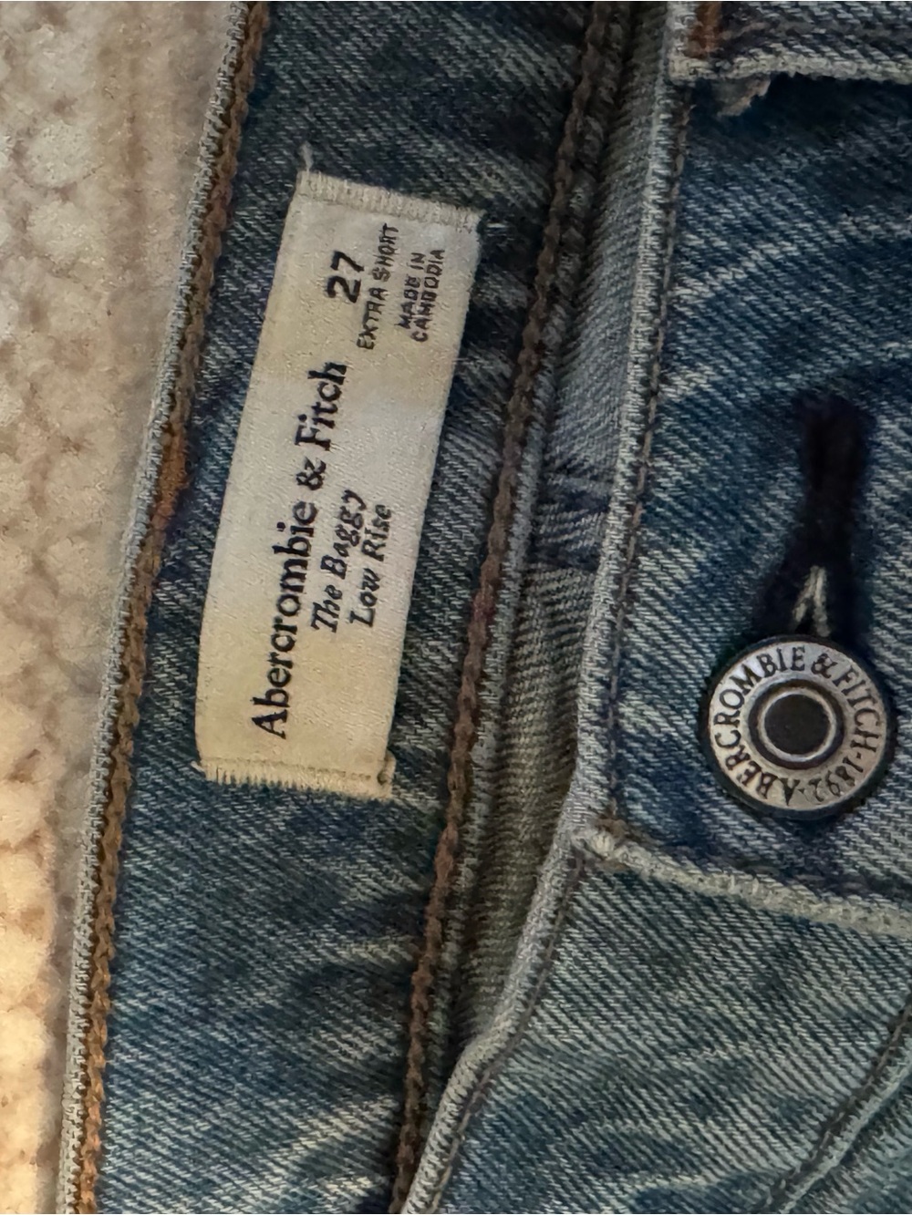 Abercrombie & Fitch Light Blue High-Rise Wide Leg Jeans - Picture 4 of 4